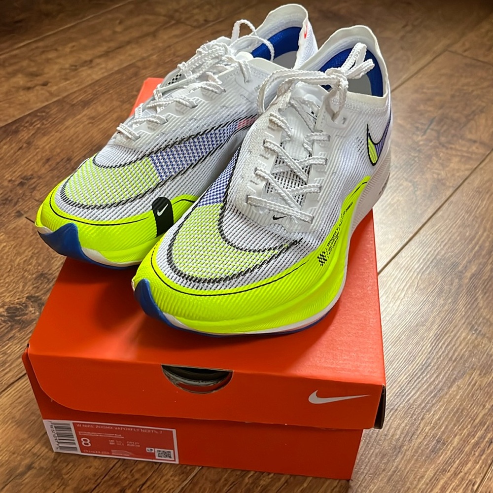 NEW IN BOX Nike Vaporfly Next% 2 size 8